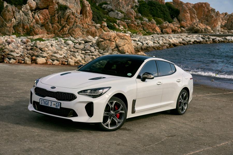  Kia Stinger GT 2018 года  (ZA) (фото 19 из 40)